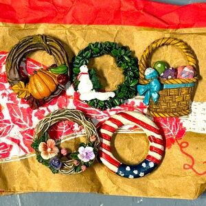 Decorative Wreath and Basket Set - Multicolor